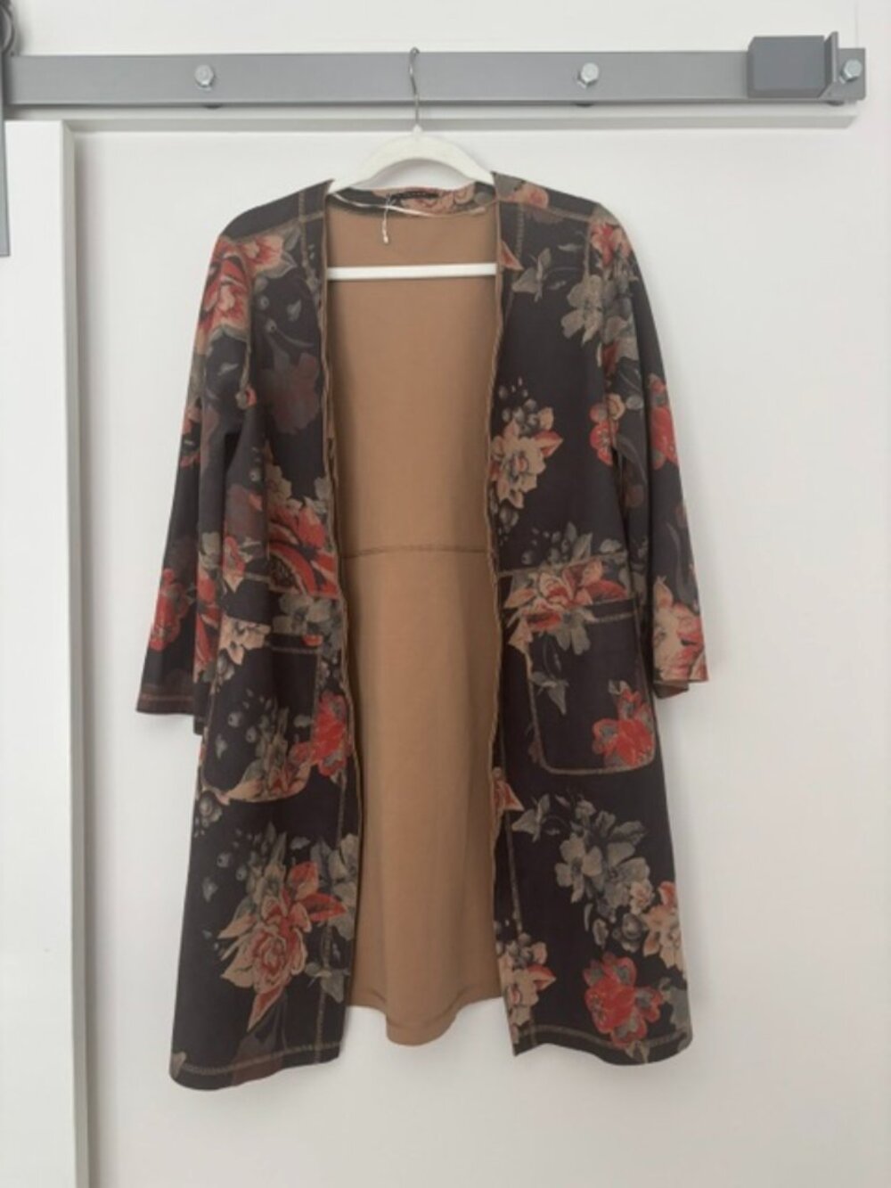 Tahari Open Front Faux Suede Floral Duster Jacket size M